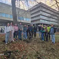 Bulb planting in George Square